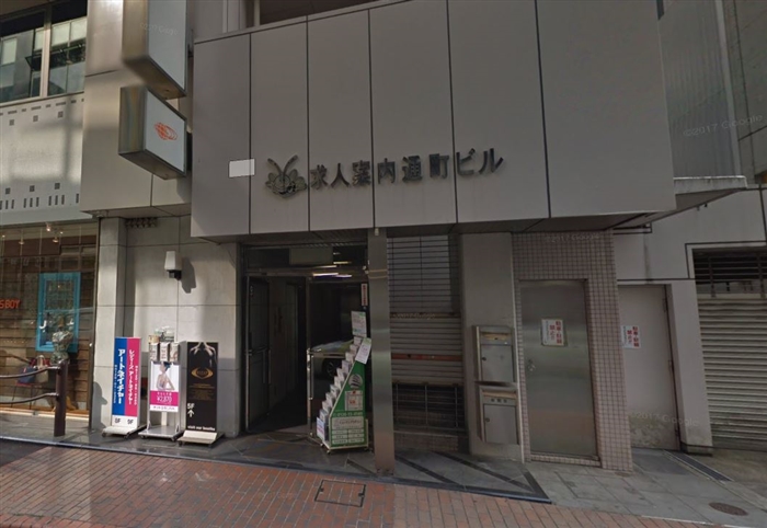 LAVA�F�{��ʂ�X�ւ̍s����