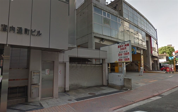 LAVA�F�{��ʂ�X�ւ̍s����