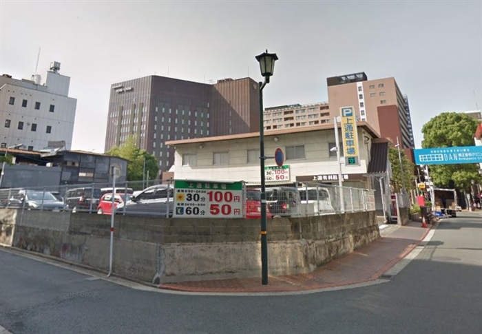 LAVA�F�{��ʂ�X�ւ̍s����